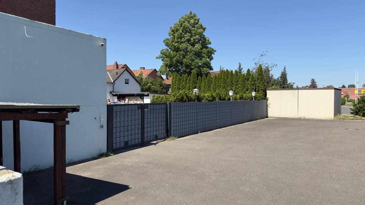 Hotel Ishi Inn Wolfsburg Bagian luar foto